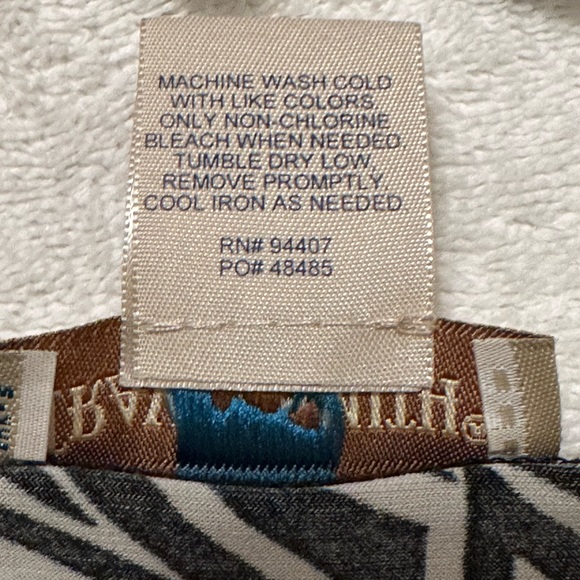 TravelSmith Crossover V Neck Empire Waist Black Cream Stretch Dress Small - Picture 8 of 13